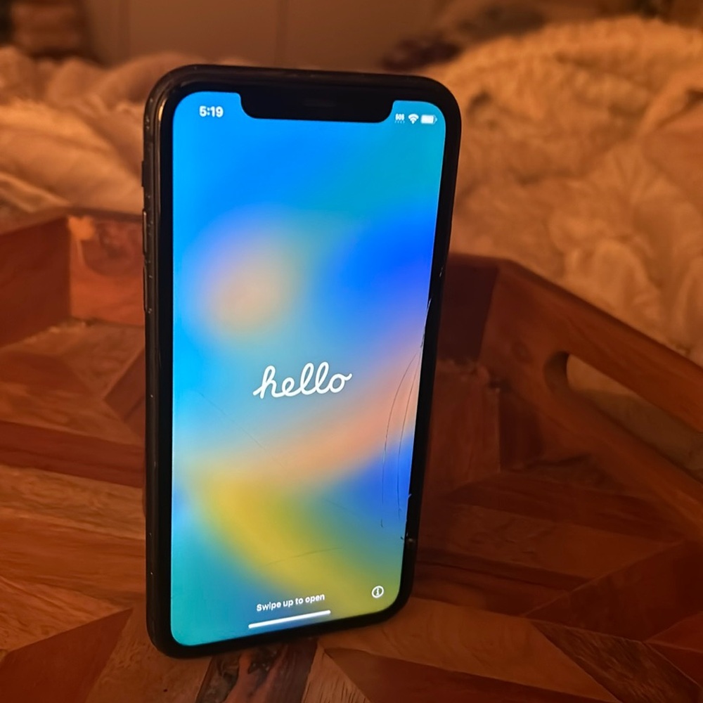 APPLE | iPhone 11 | Unlocked | 64gb